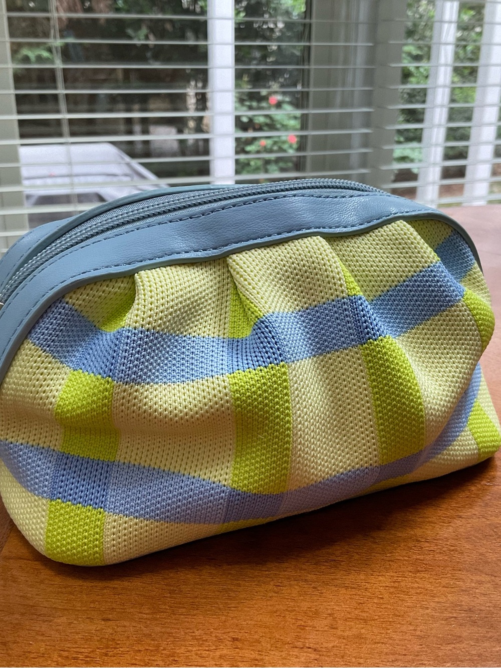 NEIMAN MARCUS ELEGANT CLUTCH/POUCH BAG. NWT